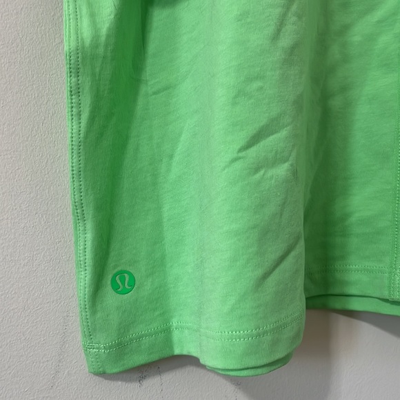NWT Lululemon All Yours Tank Top Scream Green Light Size 12 - Picture 9 of 9